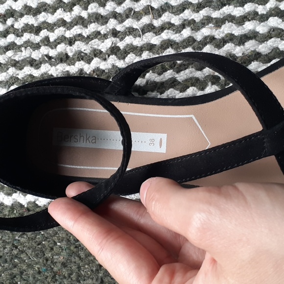 Bershka Strapy Sandals 👡 🩴 - Picture 4 of 7